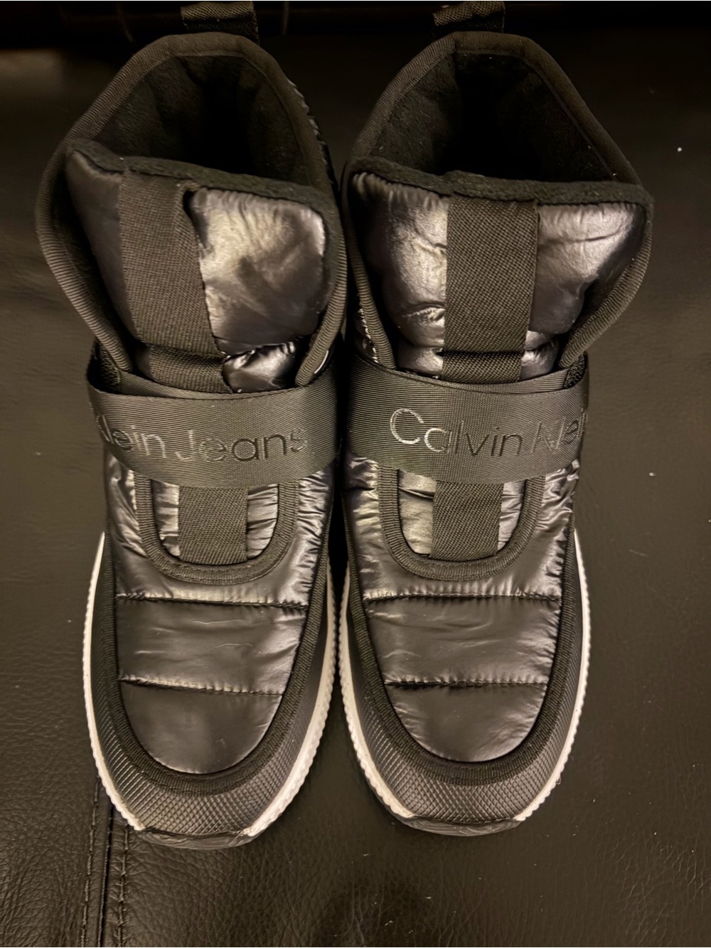 Calvin Klein Women’s Black Quilted Strap Sneakers